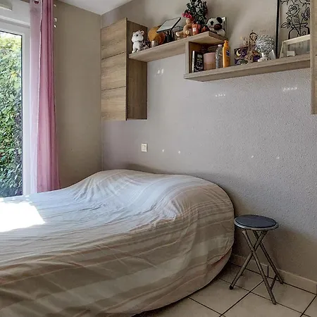 1 Bedroom Cozy In *