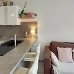 1 Bedroom Beautiful In *